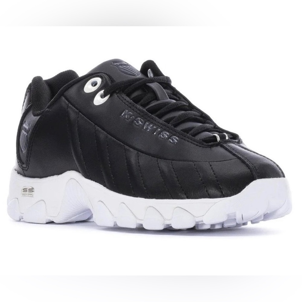 New K-Swiss women’s tennis workout sneakers 8